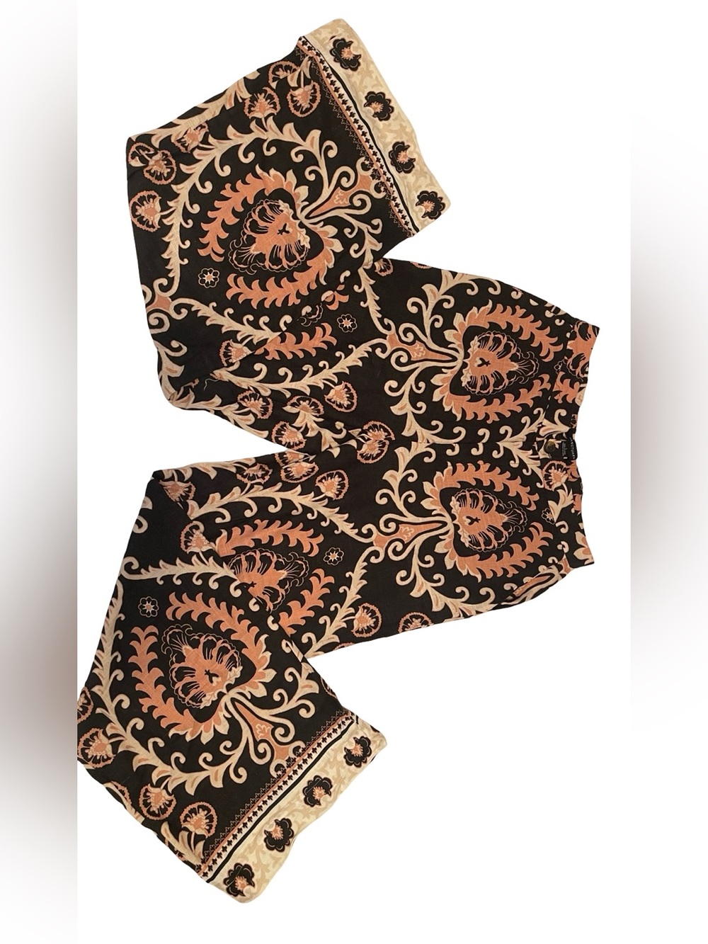 Sanctuary from Evereve Black Wide-Leg Pants with Peach & Cream Damask Print